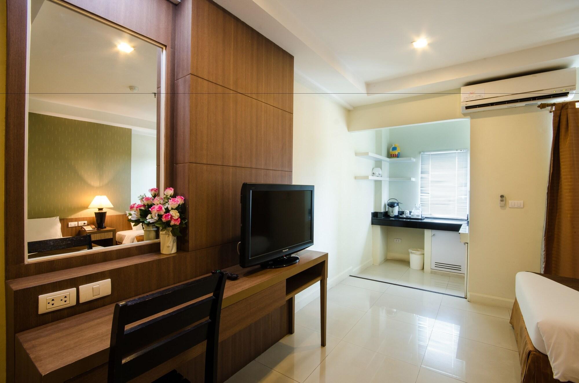 The Platinum Suite Μπανγκόκ Εξωτερικό φωτογραφία