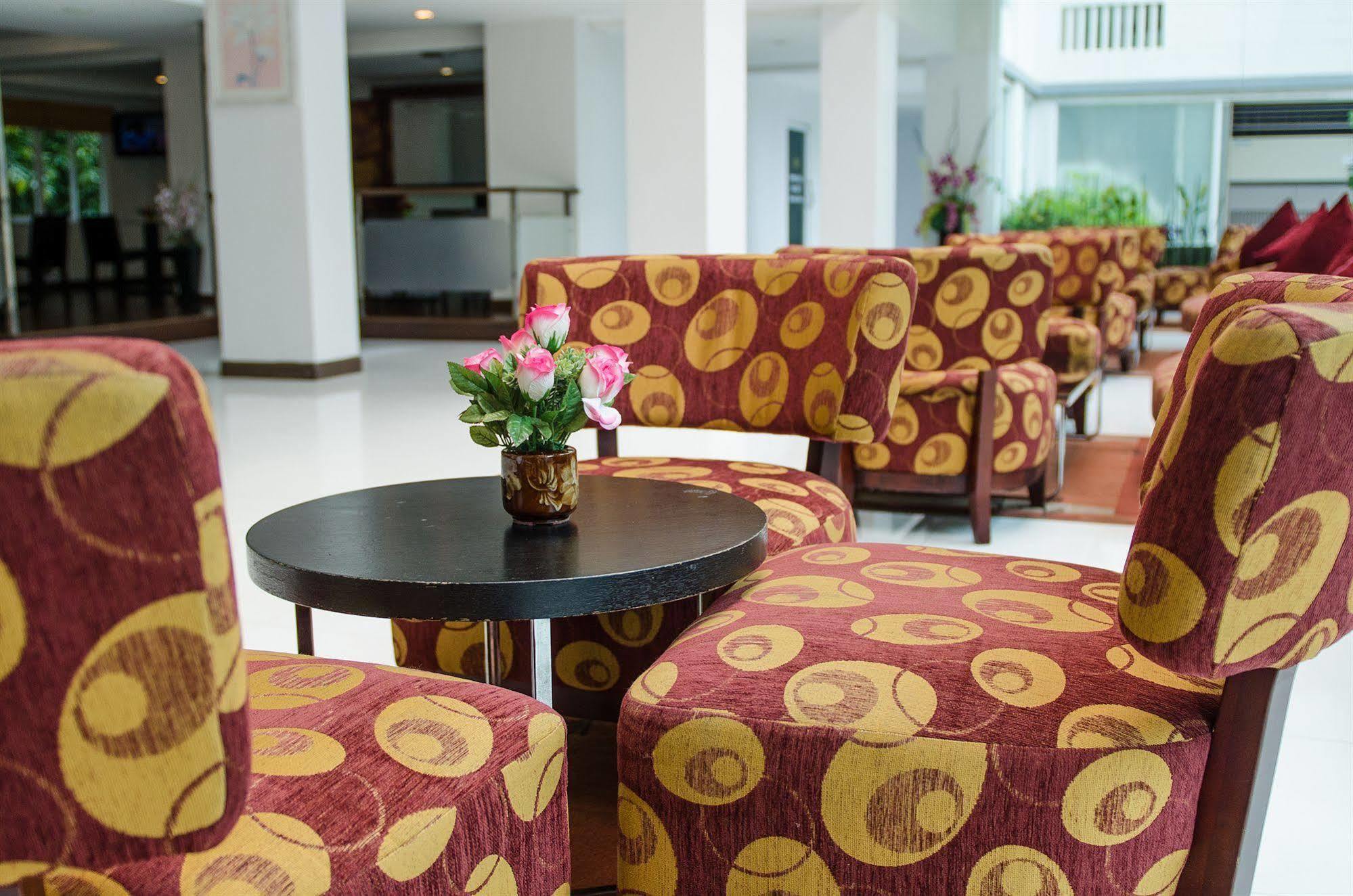 The Platinum Suite Μπανγκόκ Εξωτερικό φωτογραφία