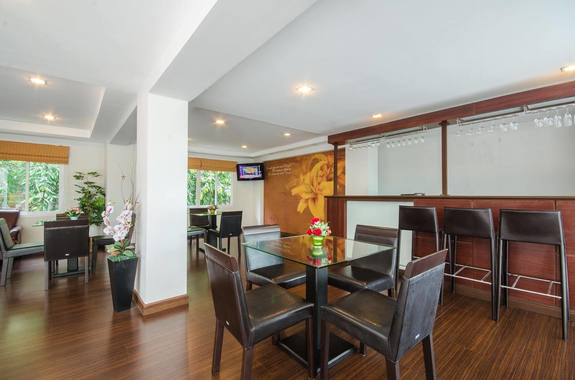 The Platinum Suite Μπανγκόκ Εξωτερικό φωτογραφία