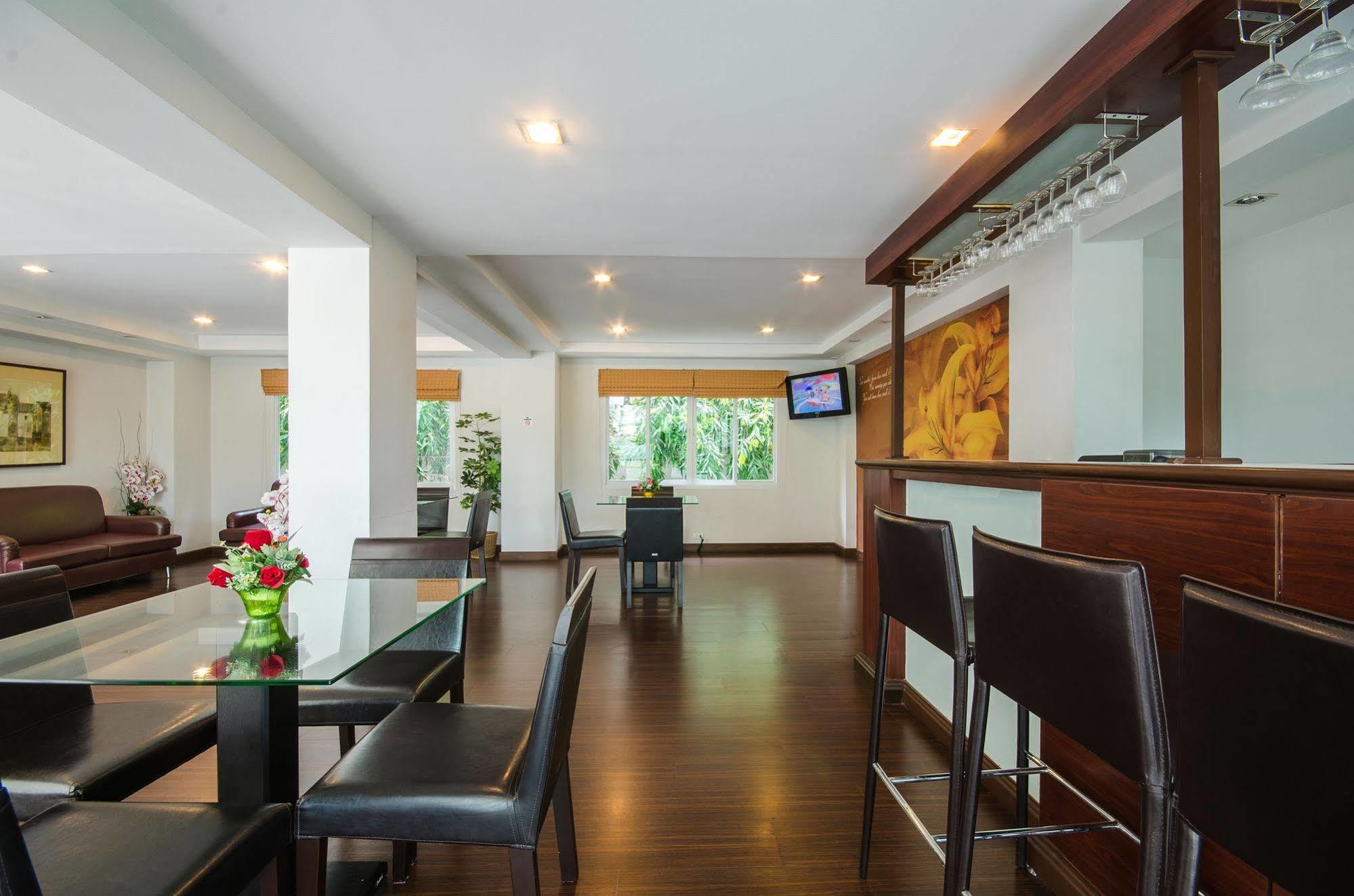 The Platinum Suite Μπανγκόκ Εξωτερικό φωτογραφία